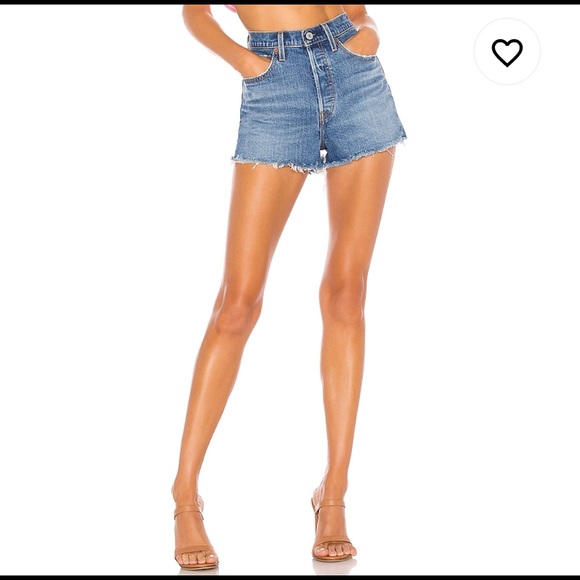 Levi’s Ribcage Short in Urban Oasis - Picture 4 of 4